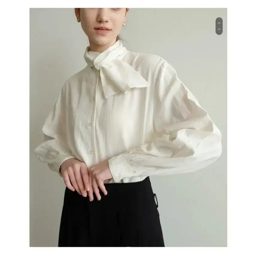 [BUNJANG] Ribbon Tie Nah Isla Tie Blouse - Ivory / 리본타이 나흐 아일라 타이 블라우스 - 아이보리
