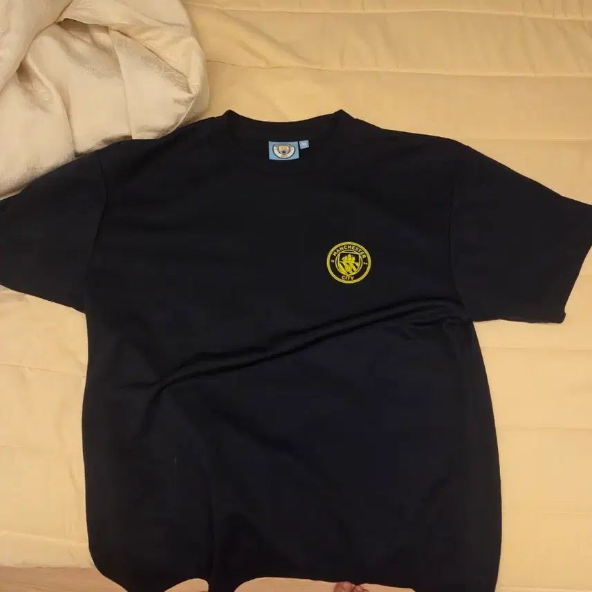 [BUNJANG] Manchester City Seoul Pop-up Limited Edition Embroidered Logo Shirt / 맨체스터 시티 서울 팝업 셔츠