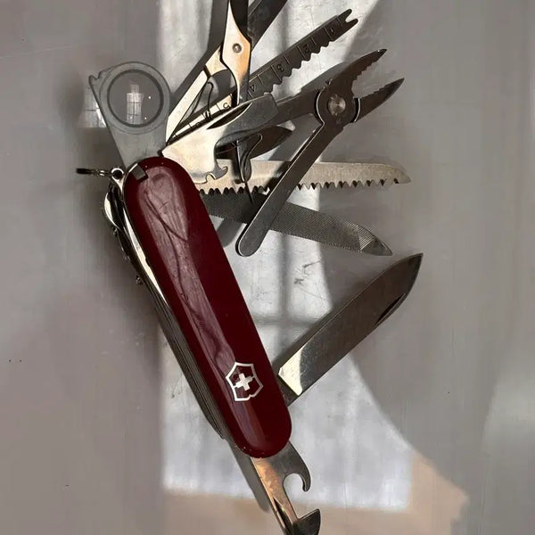 [BUNJANG] Victorinox SwissChamp Medium Multitool Red / 빅토리녹스 스위스챔프 미디움멀티툴 레드