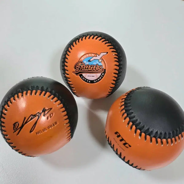 [BUNJANG] Lotte Giants Printed Autograph Logo Ball Bundle (Lee Dae-ho, Kang Min-ho, Son Ah-seop) / 롯데자이언츠 인쇄사인 로고볼 일괄(이대호, 강민호, 손아섭)