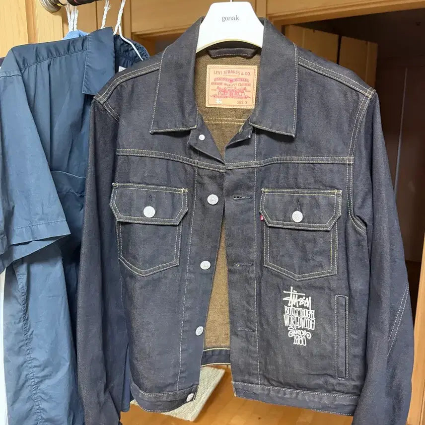 [BUNJANG] Stussy x Levi's Black Trucker Jacket / 스투시 리바이스 트러커 자켓 블랙 s
