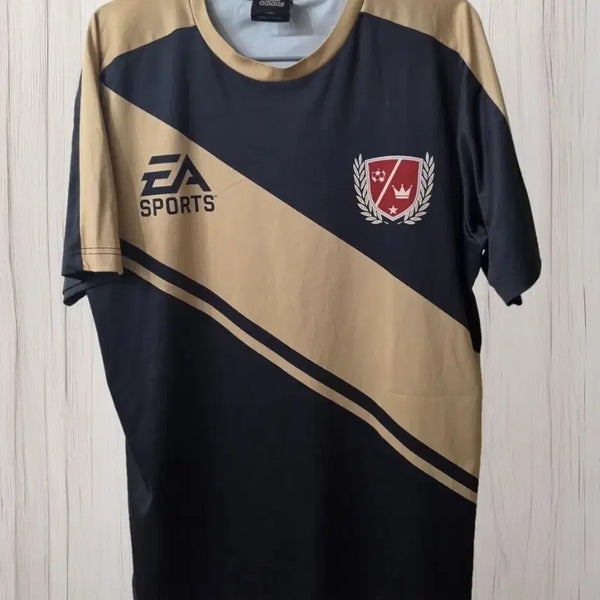 [BUNJANG] EA SPORTS FIFA Online Legend Football Jersey / [100]피파온라인 EA SPORTS 축구 레전드 유니폼 판매합니다.