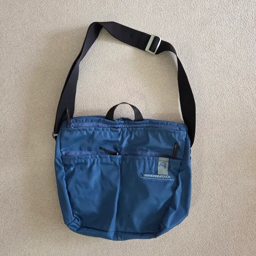 [BUNJANG] Mandarina Duck Signature Duck Logo Nylon Crossbody Bag / 만다리나덕 크로스백 희귀품