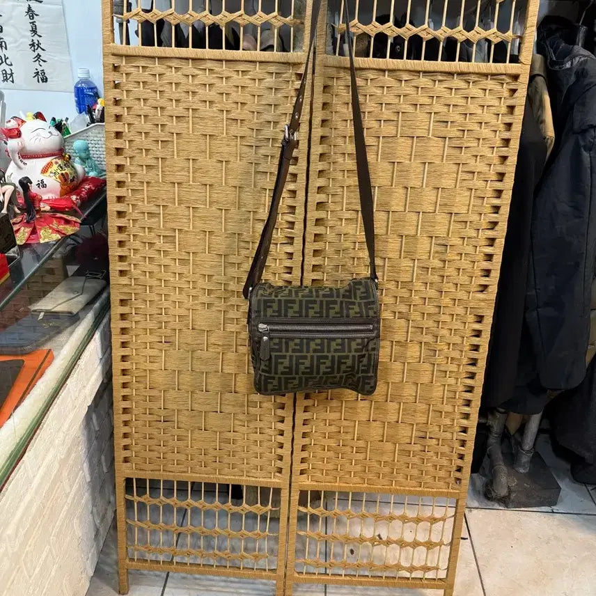 [BUNJANG] Fendi Zucca Messenger Bag / 정품 펜디 주카 메신저백 팝니다