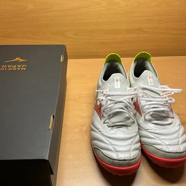 [BUNJANG] Mizuno Morelia Neo Sala Beta JAPAN TF Soccer Cleats (280) / 모렐리아 네오 살라 베타 JAPAN TF(JPN/054) 280