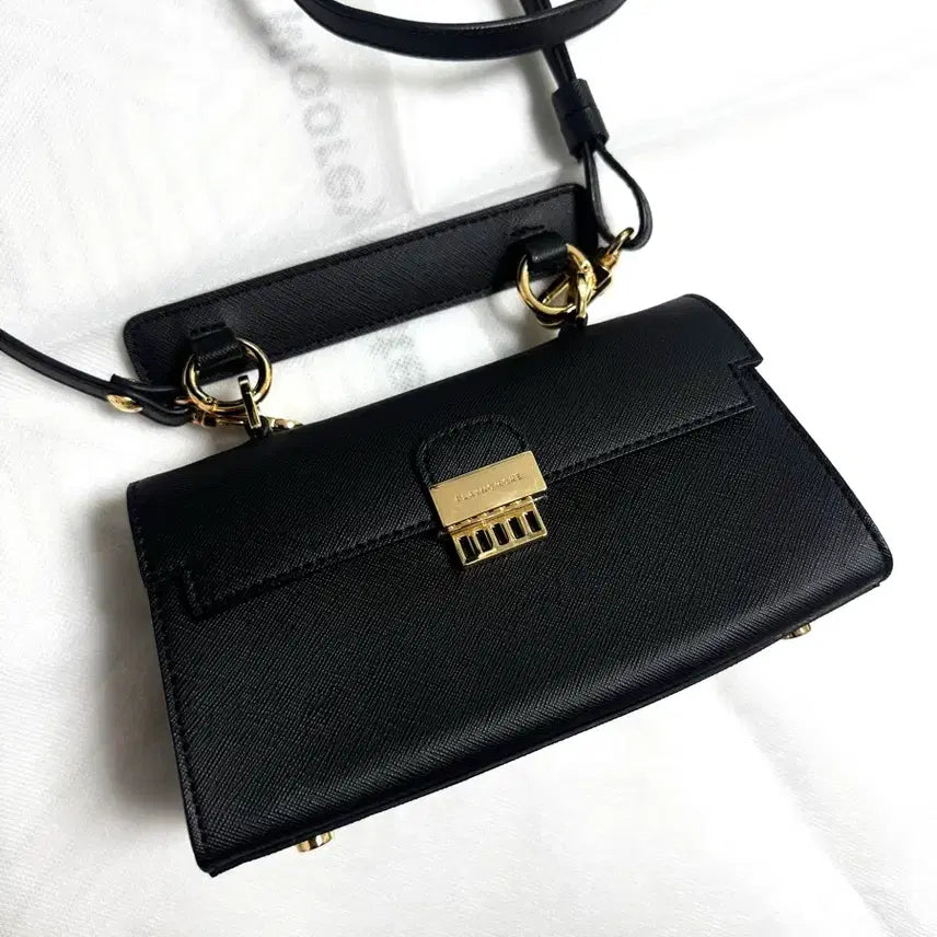 [BUNJANG] Play No More Black Chain Mini Bag / 플레이노모어 블랙 체인 미니백