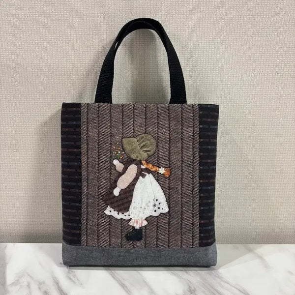 [BUNJANG] Girl Holding Flower Tote Bag / 꽃을 든 소녀 토트백
