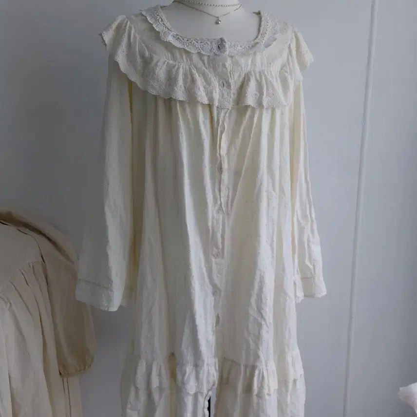 [BUNJANG] Vintage Lace Frill One-Piece Pajama Dress / [빈티지] 레이스 프릴 원피스 잠옷 이염있음 세탁 필수