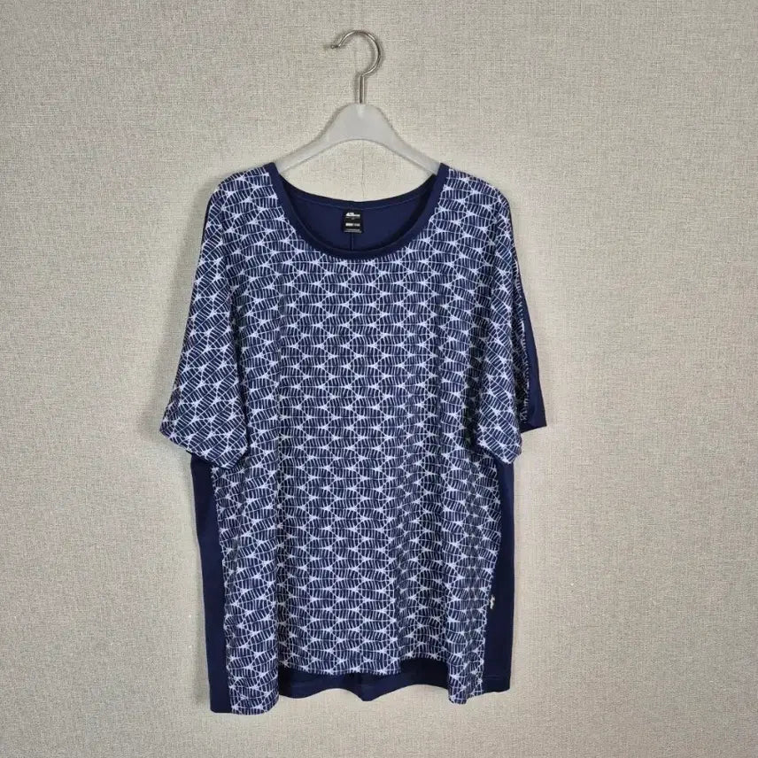 [BUNJANG] Redface Navy White Pattern Blouse XL / (#88~추천/105)레드페이스 네이비 화이트패턴 블라우스
