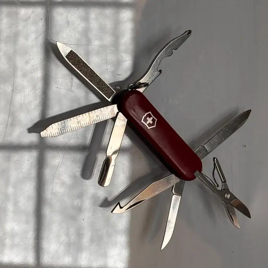 [BUNJANG] Victorinox Minichamp Multitool Red with Pen / 빅토리녹스 미니챔프 멀티툴 맥가이버칼 레드 팬기능