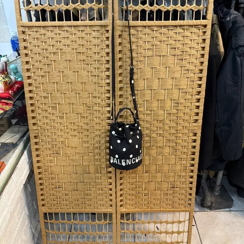 [BUNJANG] Balenciaga Drawstring Bucket 2-Way Bag / 정품 발렌시아가 드로우스트링 버킷 2way백 팝니다