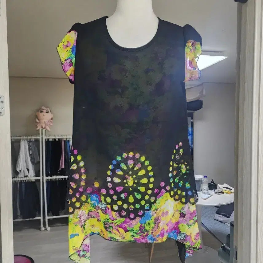 [BUNJANG] Midi Dress Black Patterned / 화려한 패턴 블랙 원피스 L