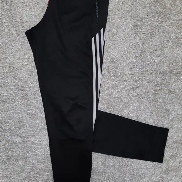 [BUNJANG] Adidas Climacool Back Logo Training Pants / 아디다스 백로고 클라이마쿨 트레이닝 팬츠 =,,