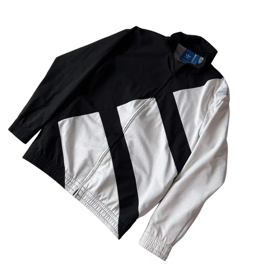 [BUNJANG] Adidas EQT Oreo Windbreaker Jacket M / 아디다스 EQT 오레오 바람막이 M