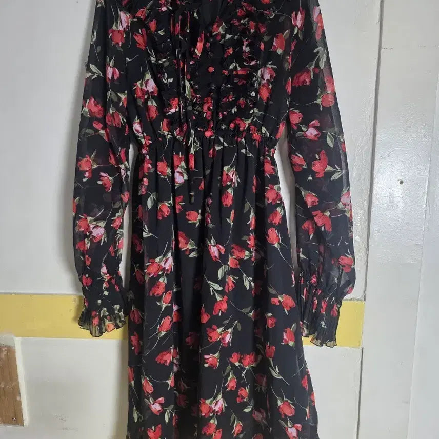 [BUNJANG] Imvely Floral Ruffle Dress / S. 55.임블리 꽃무늬 프릴 원피스.  길이103cm