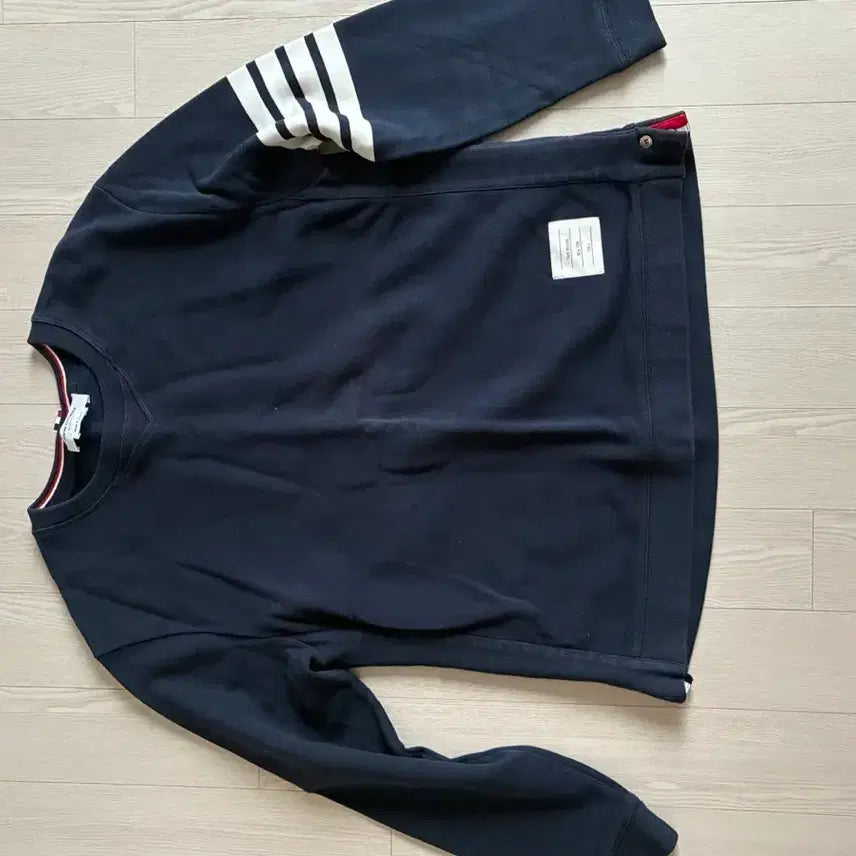 [BUNJANG] Men's Navy Sweatshirt / 남성 네이비 맨투맨