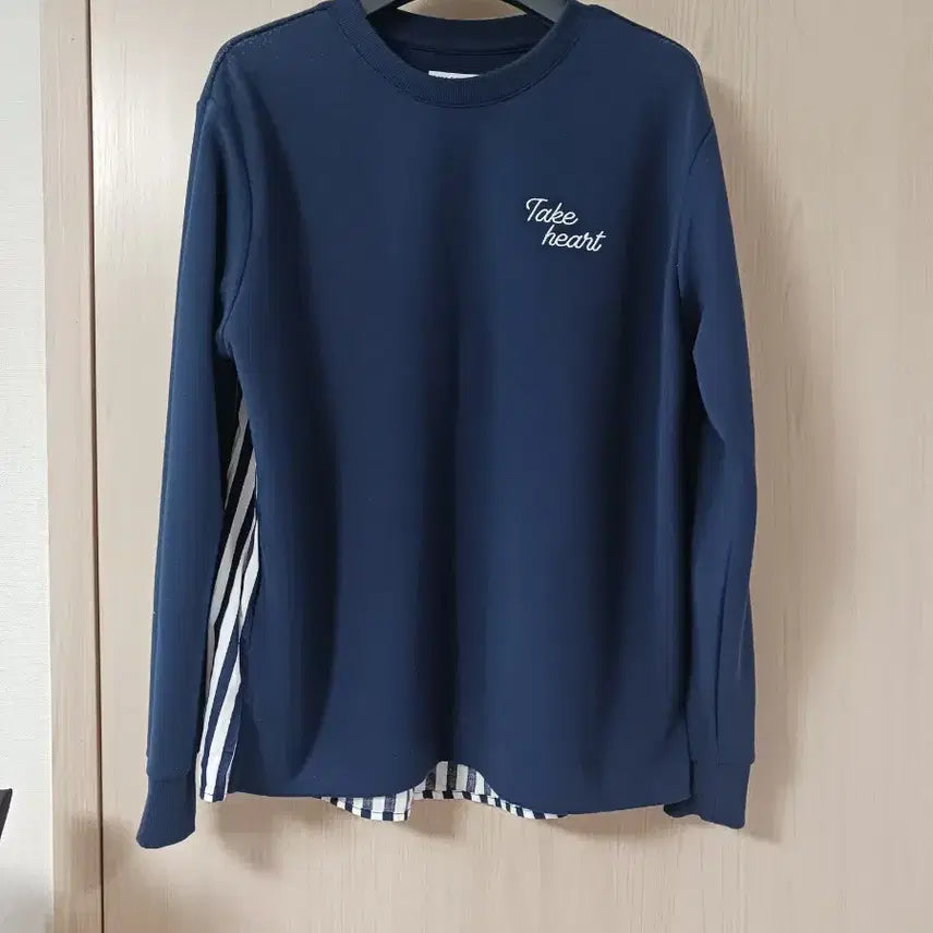 [BUNJANG] Navy Sweatshirt / 곤색 맨투맨 85 거의새거