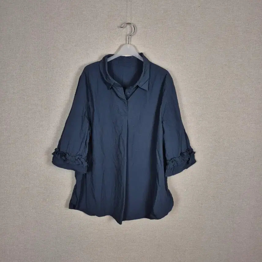[BUNJANG] Oversized Dark Green Blouse with Ruffle Detail Sleeves / (#77추천/66)빅사이즈 바스락 다크그린 프릴장식소매 블라우스