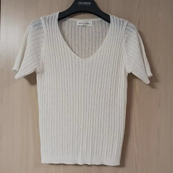 [BUNJANG] Knit Top - Size 55 / 니트티 55 거의새거