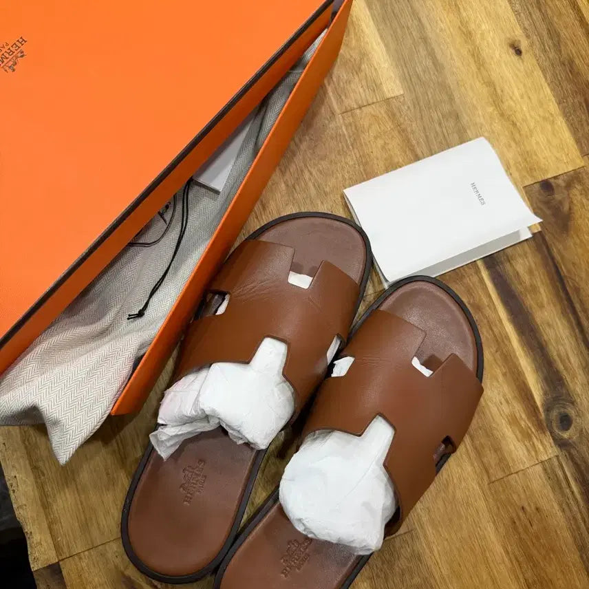 [BUNJANG] Hermes Izmir Leather Sandals Size 43.5 / 에르메스 이즈미르 골드 43.5