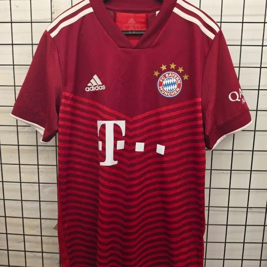 [BUNJANG] Adidas Bayern Munich 2021-2022 Football Jersey / 아디다스 바이에른뮌헨 유니폼