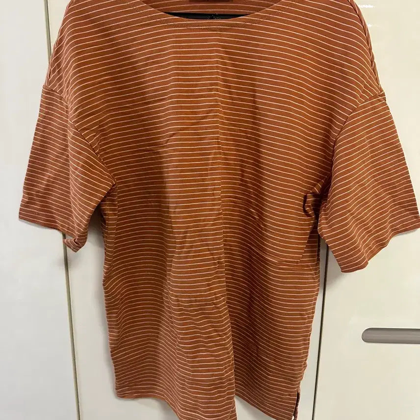 [BUNJANG] Elloge Stripe Short-Sleeve T-Shirt / 엘로주 Elloge 스트라이프 반팔티