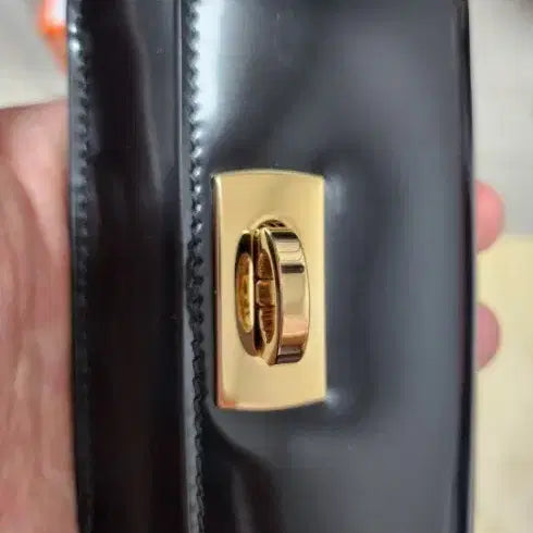 [BUNJANG] Ferragamo Gancini Card Holder / 페레가모 여성 간치니 카드지갑