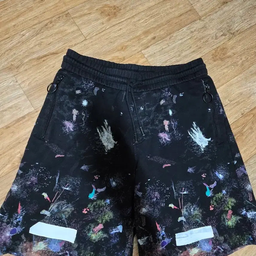 [BUNJANG] Off-White Painting Shorts Black / 오프화이트 페인팅 숏팬츠 블랙
