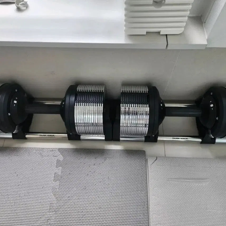 [BUNJANG] The Crack Adjustable Dumbbell Set (32kg per dumbbell) / 더스크랙 32kg 무게조절덤벨 1쌍 (마지막 가격 내림)