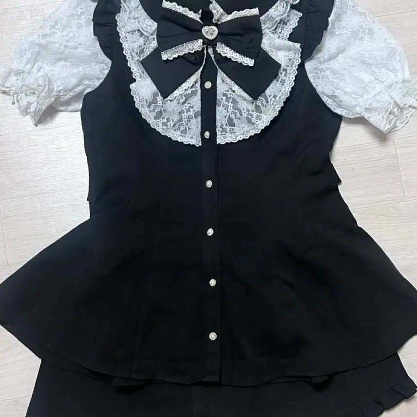 [BUNJANG] Secret Honey Lace Ruffle Short Sleeve Setup / 시크릿허니 시허니 레이스 러플 반팔 셋업
