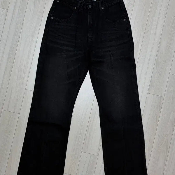 [BUNJANG] Tonywack Flare Leg Denim Jeans - Faded Black / [30] 토니웩 플레어 레그 데님 진 페이드 블랙