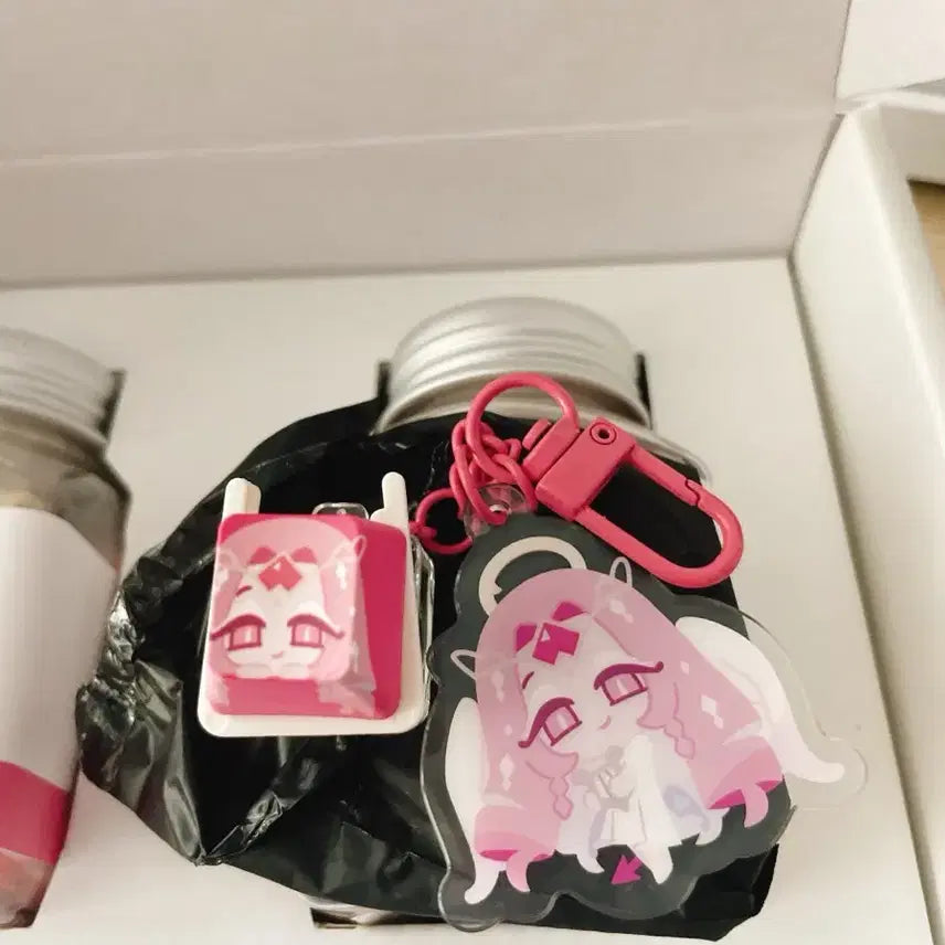 [BUNJANG] Cookie Kingdom Eternal Sugar Keycap Keyring & Pin Badge Set / 쿠킹덤 이터널슈가 키캡키링 핀뱃지 세트