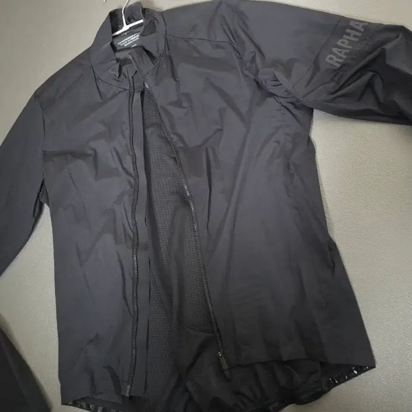 [BUNJANG] Rapha Black Windbreaker Jacket L / 라파 블랙 바람막이 L사이즈 자켓 팝니다