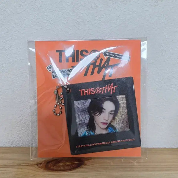 [BUNJANG] Stray Kids Hyunjin Dystopian Unsealed Photocard Keychain / (미개봉)현진 디스앤댓 팝업 포토키링(정가이하)