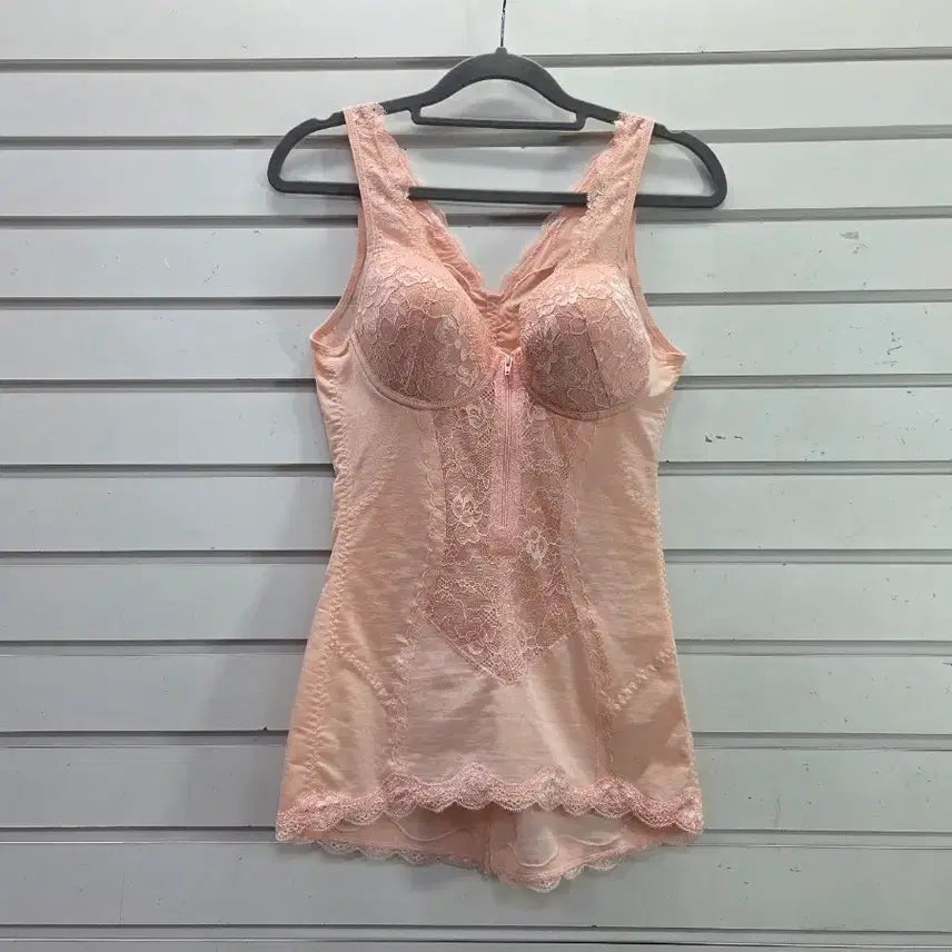 [BUNJANG] Andre Kim Pink Wire Front-Zip Bra Running / 앙드레김 연핑크톤 와이어 앞지퍼 브라런닝/보물찾기천사