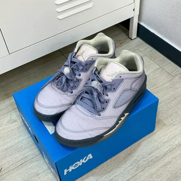 [BUNJANG] Nike Air Jordan 5 Low Indigo Haze US 7 / 나이키 조던 5 로우 인디고 헤이즈 240 us 7