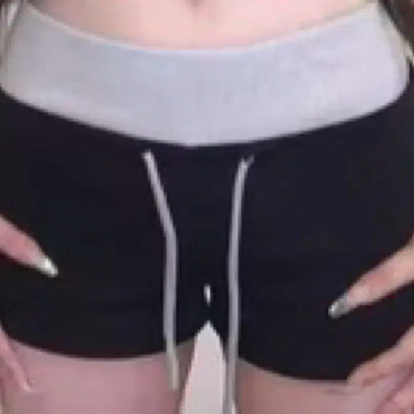 [BUNJANG] High-Waisted Black Shorts / 하이웨스트 검정 반바지