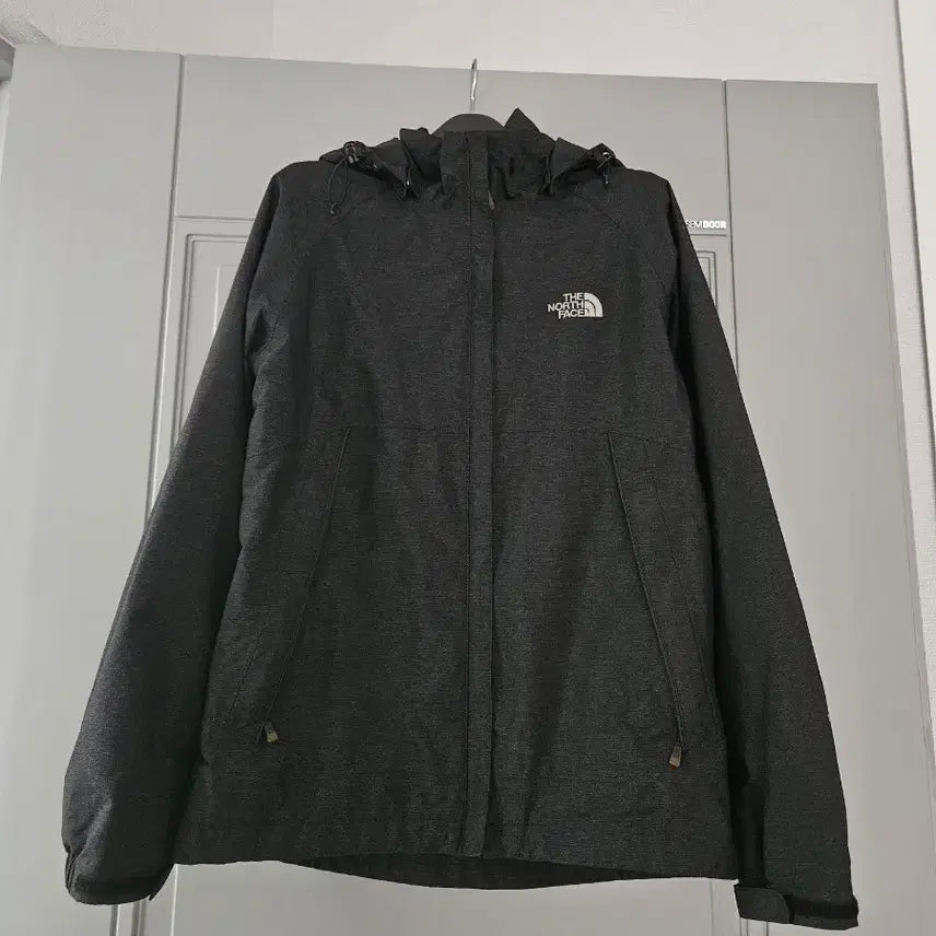 [BUNJANG] The North Face Women's Windbreaker Jacket Charcoal / 노스페이스 바람막이