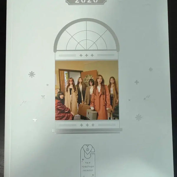 [BUNJANG] GFRIEND 2020 Season's Greetings Photobook / 여자친구 2020 시즌그리팅 포토북 시그
