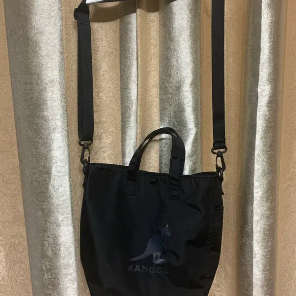 [BUNJANG] Kangol Crossbody Tote Bag / 캉골크로스백 캉골토트백 실내화가방 보조가방