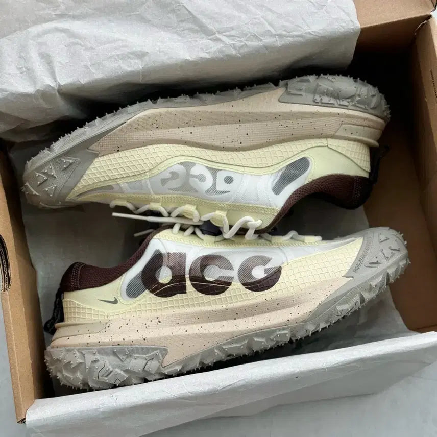 [BUNJANG] Nike ACG Mountain Fly 2 Low "Sail Earth" / 나이키 Acg 마운틴 플라이 2 로우 세일 어스.265mm