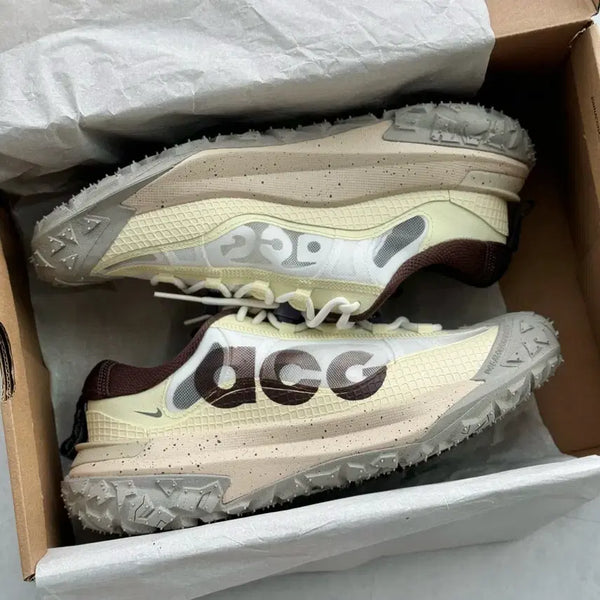 [BUNJANG] Nike ACG Mountain Fly 2 Low "Sail Earth" / 나이키 Acg 마운틴 플라이 2 로우 세일 어스.265mm