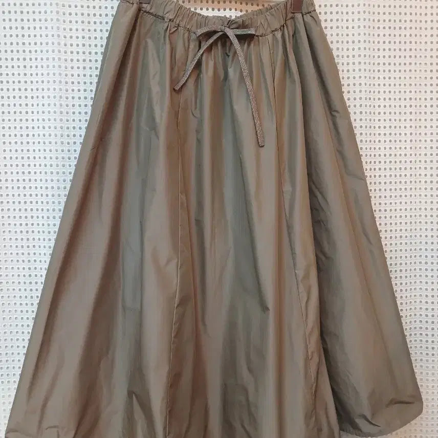 [BUNJANG] Long Flare Prada Fabric Skirt / 롱 플레어 프라다원단 스커트free