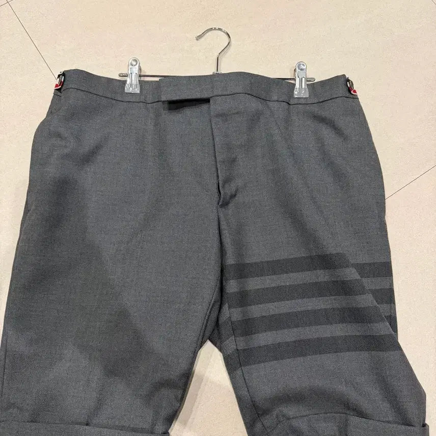 [BUNJANG] Thom Browne Men's Shorts / 톰브라운 남자 반바지