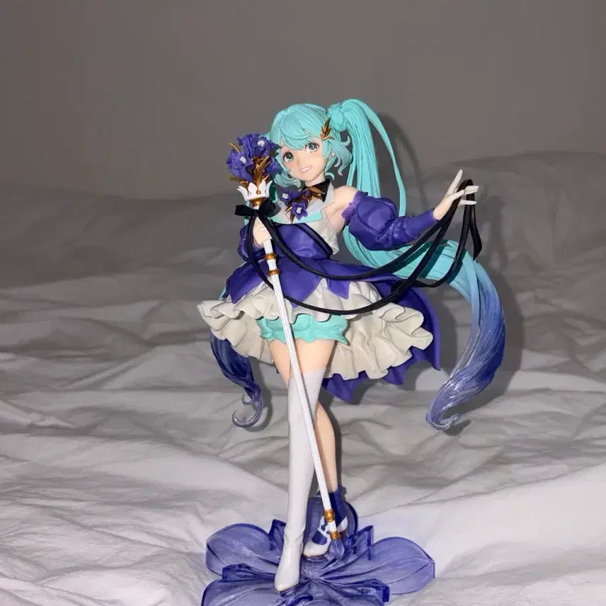 [BUNJANG] Hatsune Miku 2024 Birthday Figure / 하츠네미쿠 2024버스데이 피규어