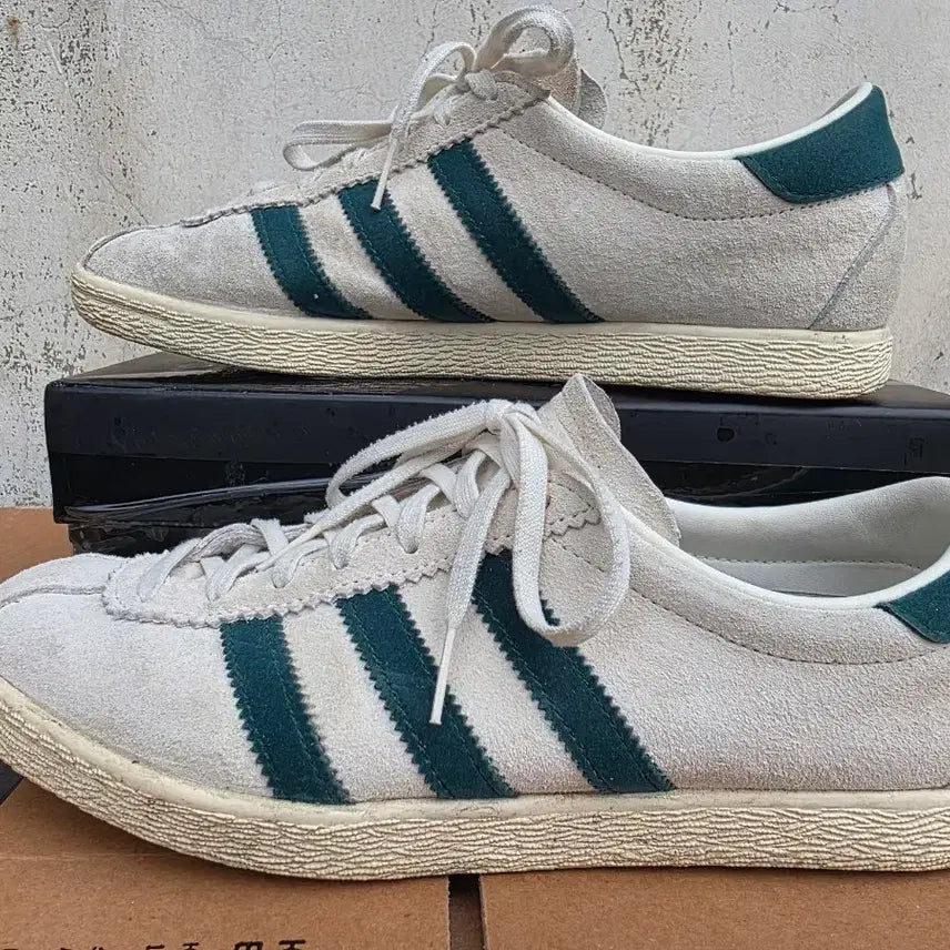 [BUNJANG] Adidas Tobacco Off White Collegiate Green Sneakers (JR2742) / 아디다스 토바코 오프화이트 컬리지에이트 그린 JR2742 245