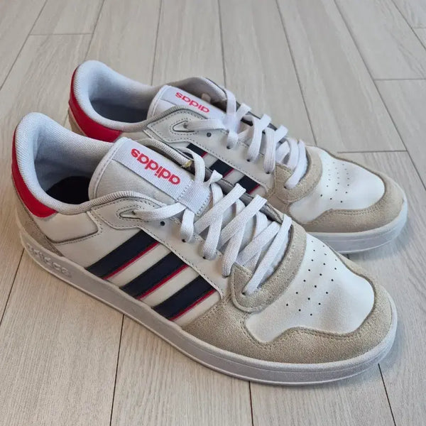 [BUNJANG] Adidas Breaknet Plus Sneakers - Size 300, Cloud White/Crew Navy/Vivid Red / 아디다스 스니커즈 브레이크넷 플러스(Breaknet Plus) 운동화 사이즈300색상: 클라우드 화이트 / 크루 네이비 / 비비드 레드 (Cloud White / Crew Na