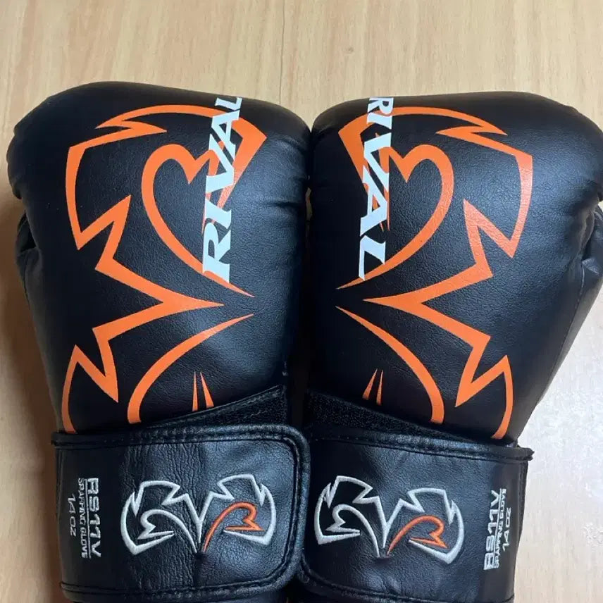 [BUNJANG] Rival RS11V Boxing Gloves 14oz / 라이벌RS11V글러브 14oz