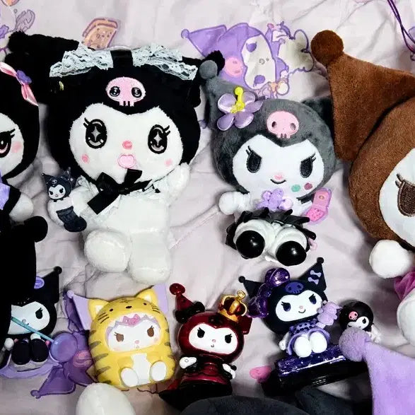 [BUNJANG] Sanrio Kuromi Bundle Lot Romi Are Kogal Toptoy Mascot & Figurines / 산리오 쿠로미 일괄 로미아레 코갸류 마스코트, 인형, 탑토이 피규어