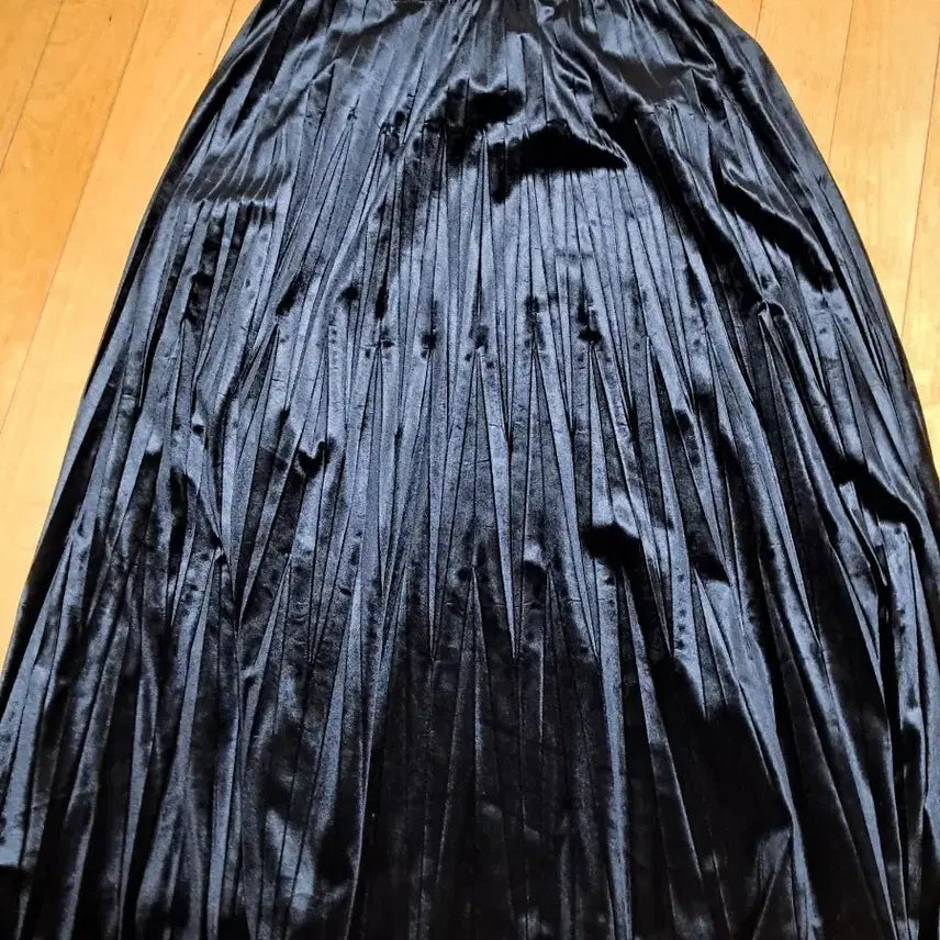 [BUNJANG] Gibi Pleats Long Skirt (Size 66-77) / 기비 플리츠. 칭사(66~77)